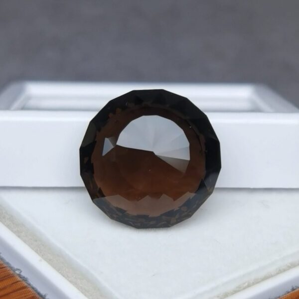 Quartz fumé du Mont Blanc, 18.09ct