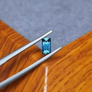 Saphir d'Auvergne, 0.58ct