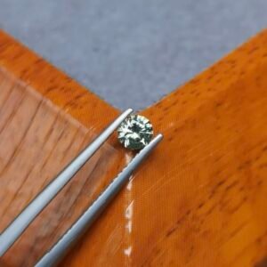 Saphir d'Auvergne, 0.41ct