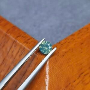 Saphir d'Auvergne, 0.42ct