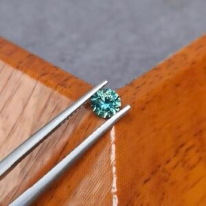 Saphir d'Auvergne, 0.54ct