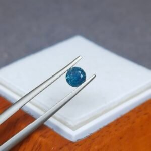 Saphir d'Auvergne, 0.71ct