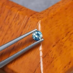 Saphir d'Auvergne, 0.27ct