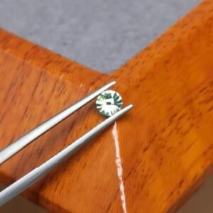 Saphir d'Auvergne, 0.47ct