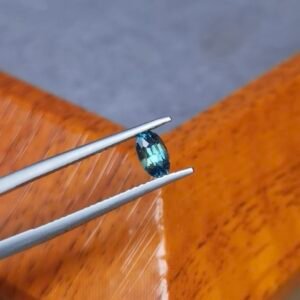Saphir d'Auvergne, 0.55ct