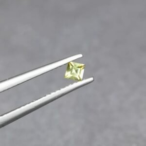 Peridot, 0.12ct