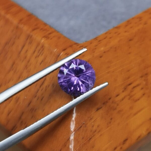 Améthyste D’Auvergne, 1.67ct