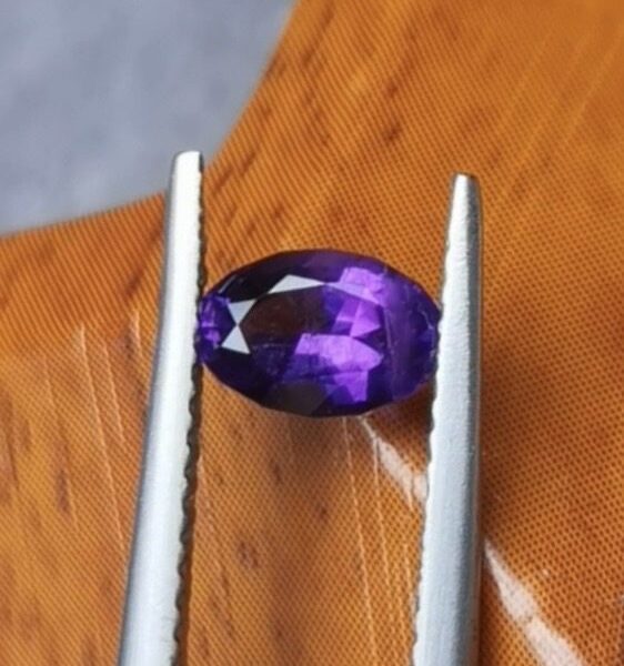 Améthyste D’Auvergne, 0.61ct