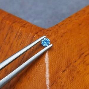 Saphir d'Auvergne, 0.12ct