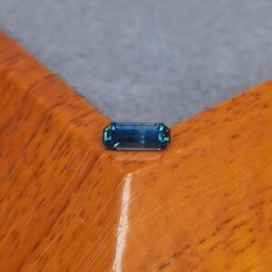 Saphir d'Auvergne, 0.86ct