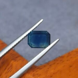 Saphir d'Auvergne, 1.69ct