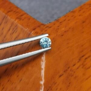 Saphir d'Auvergne, 0.19ct