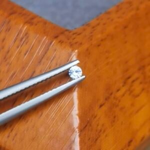 Saphir d'Auvergne, 0.07ct