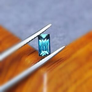 Saphir d'Auvergne, 0.58ct
