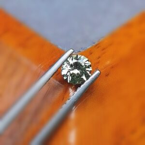 Saphir d'Auvergne, 0.41ct