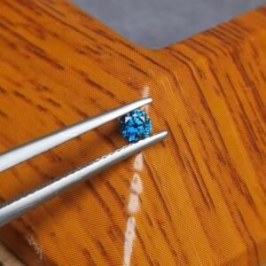 Saphir d'Auvergne, 0.25ct