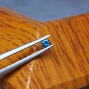 Saphir d'Auvergne, 0.16ct