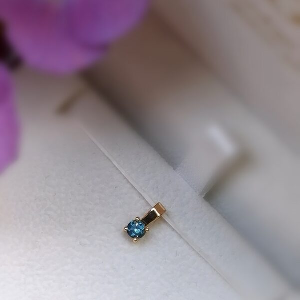 Pendentif or jaune Saphir d'Auvergne